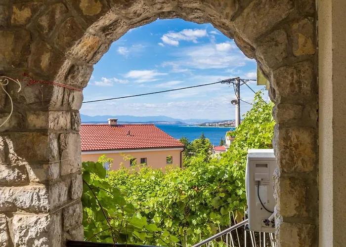 2381d Apartment Selce